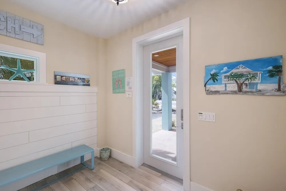 Jersey Girl 5 Bedroom Home by RedAwning