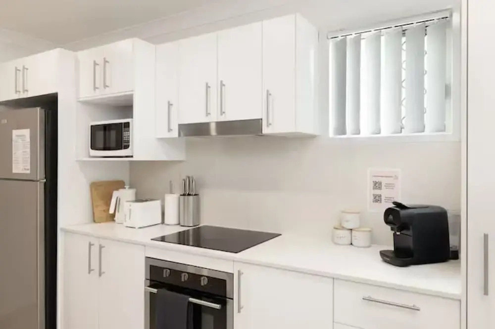 Smart Suites Self Check-in Apartments - 35 Freney