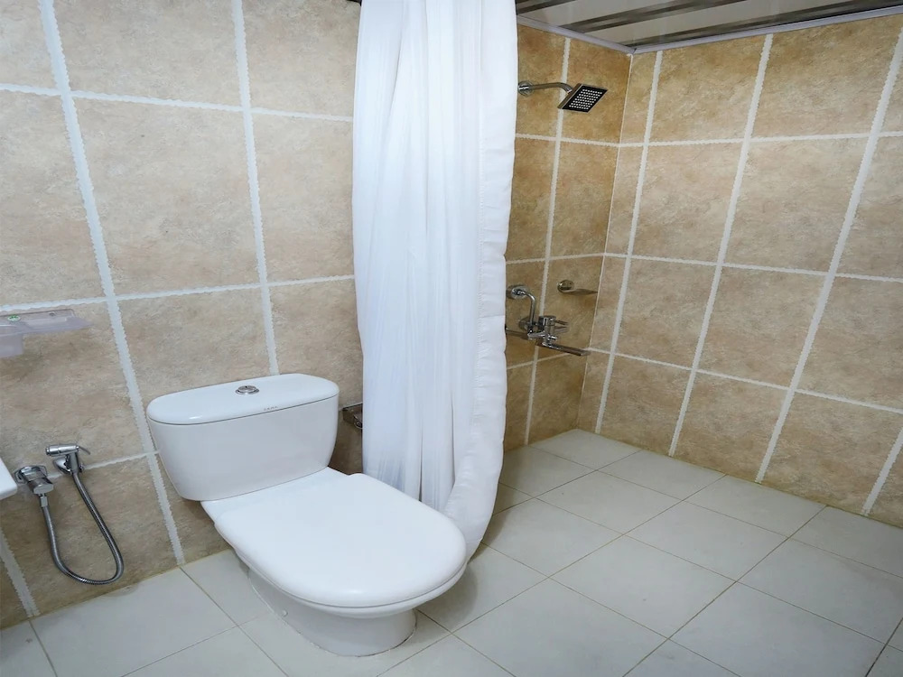 OYO 46 SilverKey Kakkanad