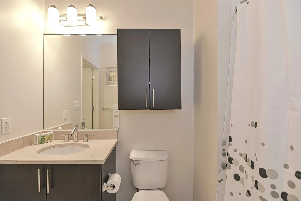 Global Luxury Suites East Boston
