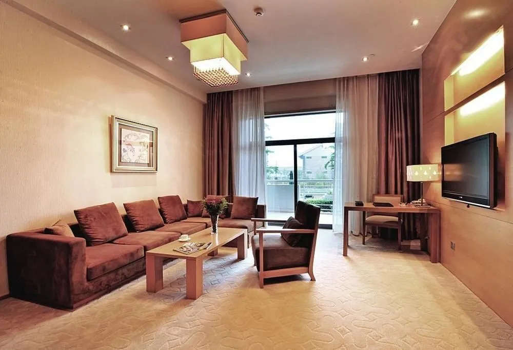 Nangong Spring Season Hotel