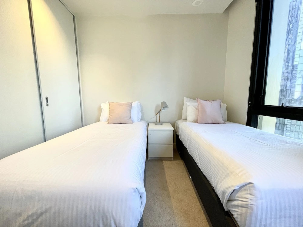 Readyset Apartments at Empire