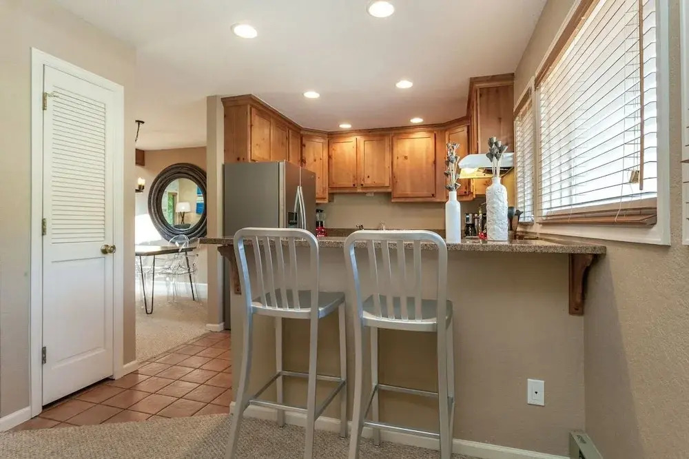 J1 Meadow Creek Miniums 3 Bedroom Condo by RedAwning