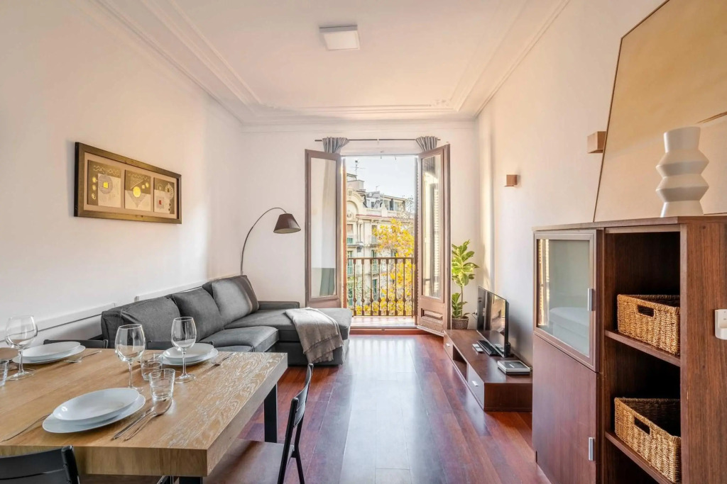 Ronda Sant Pere Private City Center 3Bedroom Suite B