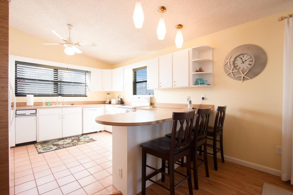 Turtle Cove 4 Br home by RedAwning