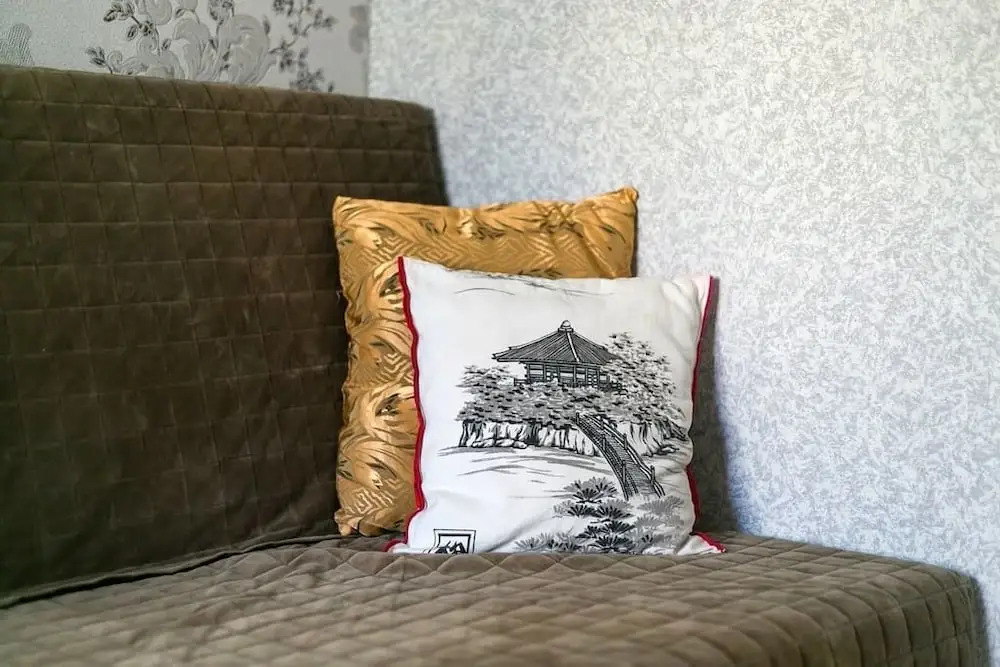 Apartment on Sedova 7-2