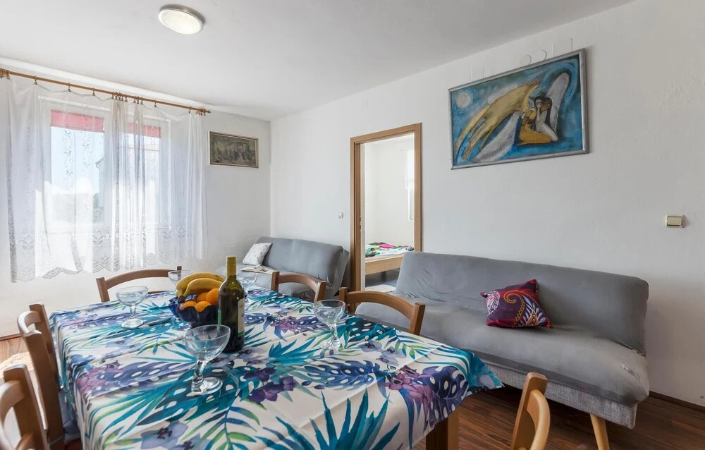 Stunning Apartment in Peroj With Wifi and 4 Bedrooms