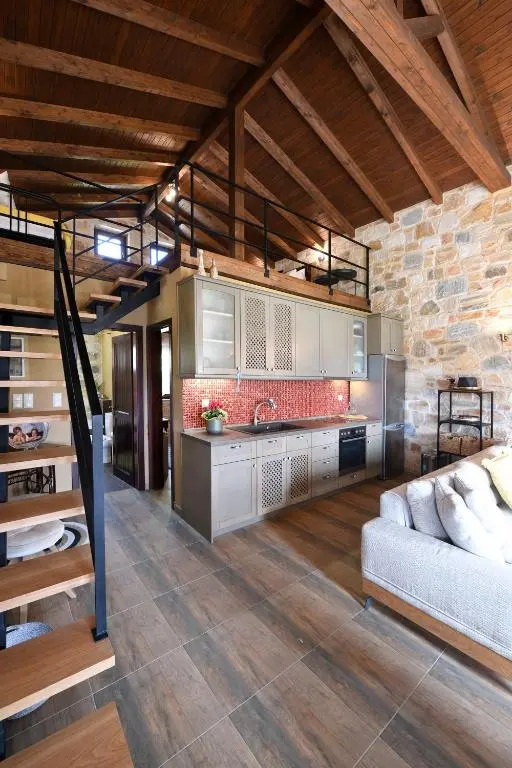 Pinelia Home