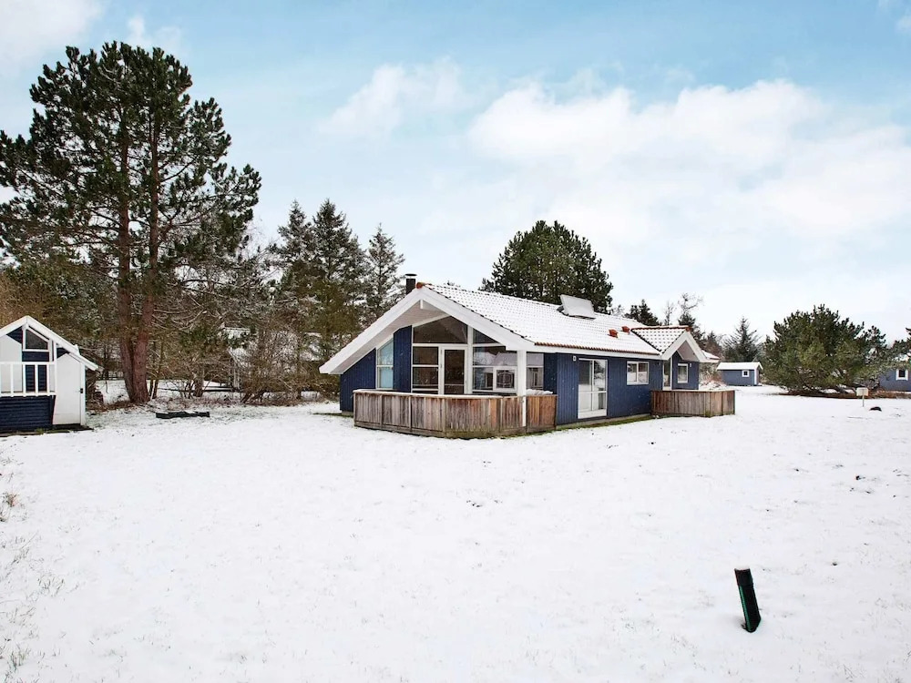 8 person holiday home in Rødby-By Traum