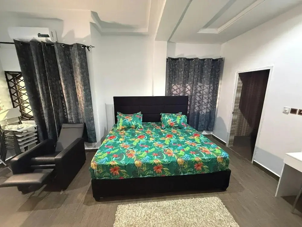 Miky Hillside Lodge
