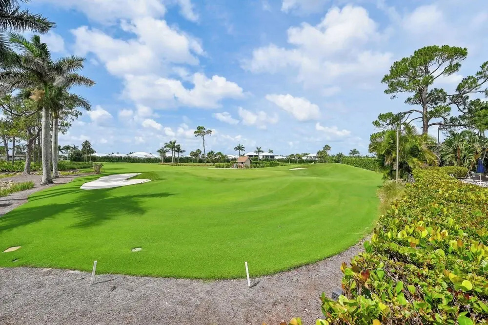 Golf Retreat w/ Pool Access: 3 Mi to Dtwn Naples