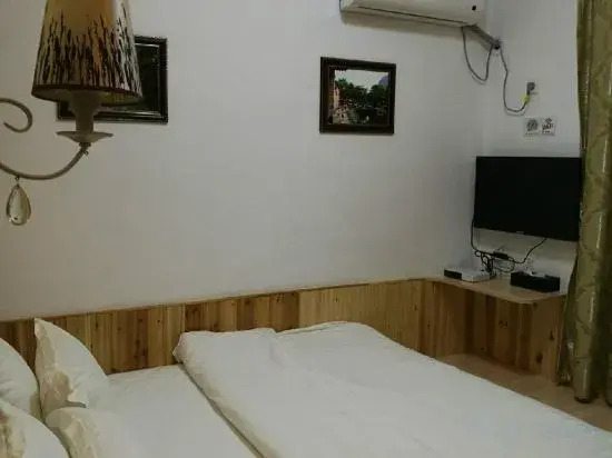 Youran Yaju Homestay (Huangyao Ancient Town)