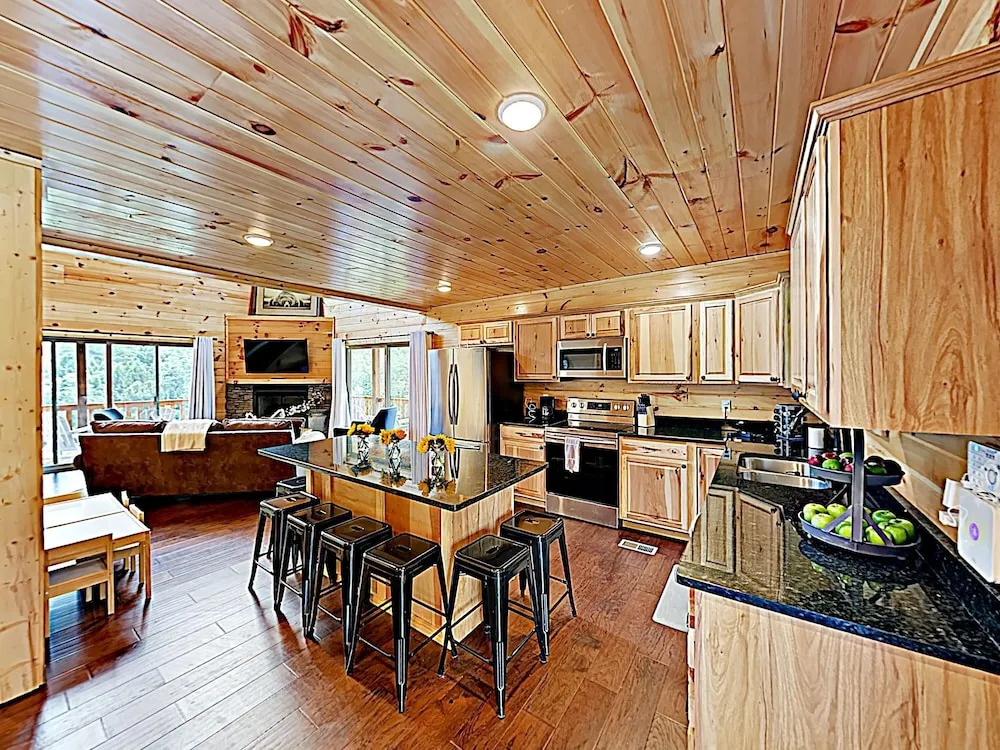 Smoky Mountain Basecamp: 2 Luxe S W/ Hot Tubs 7 Bedroom Cabin