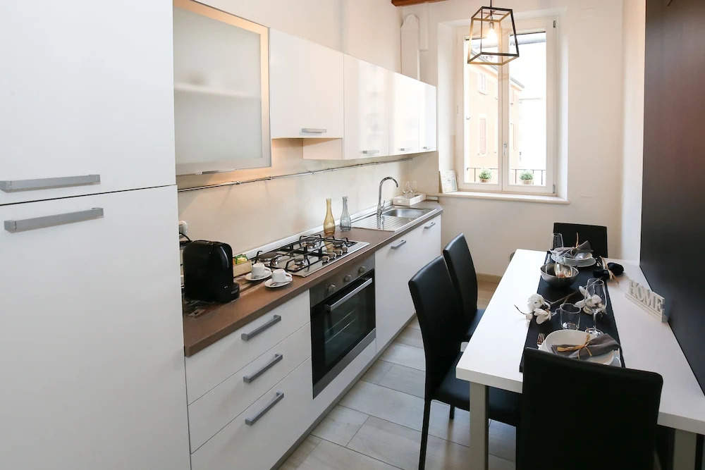 Emilia Suite Home