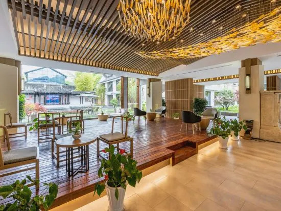 Yinghu Hotel