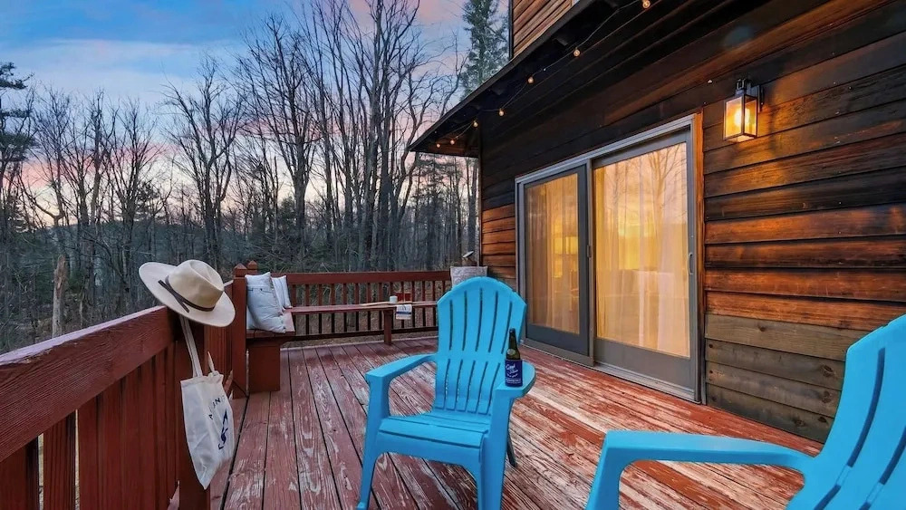 The Hollow by Avantstay Hot Tub + Firepit Near Hunter Mountain + Hiking + Waterfalls