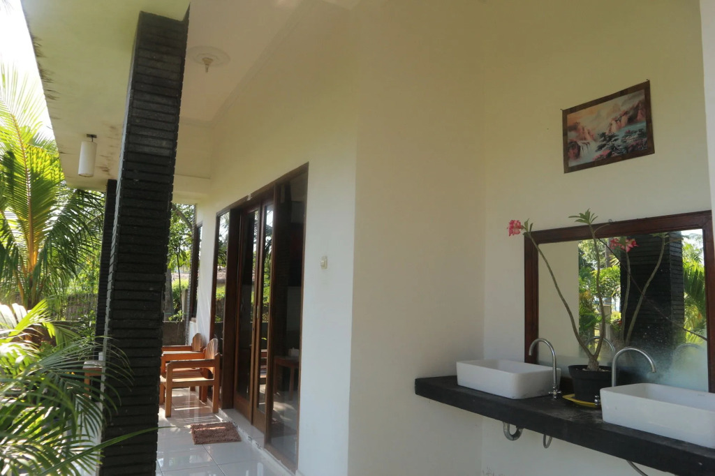 Palm Trees Villas