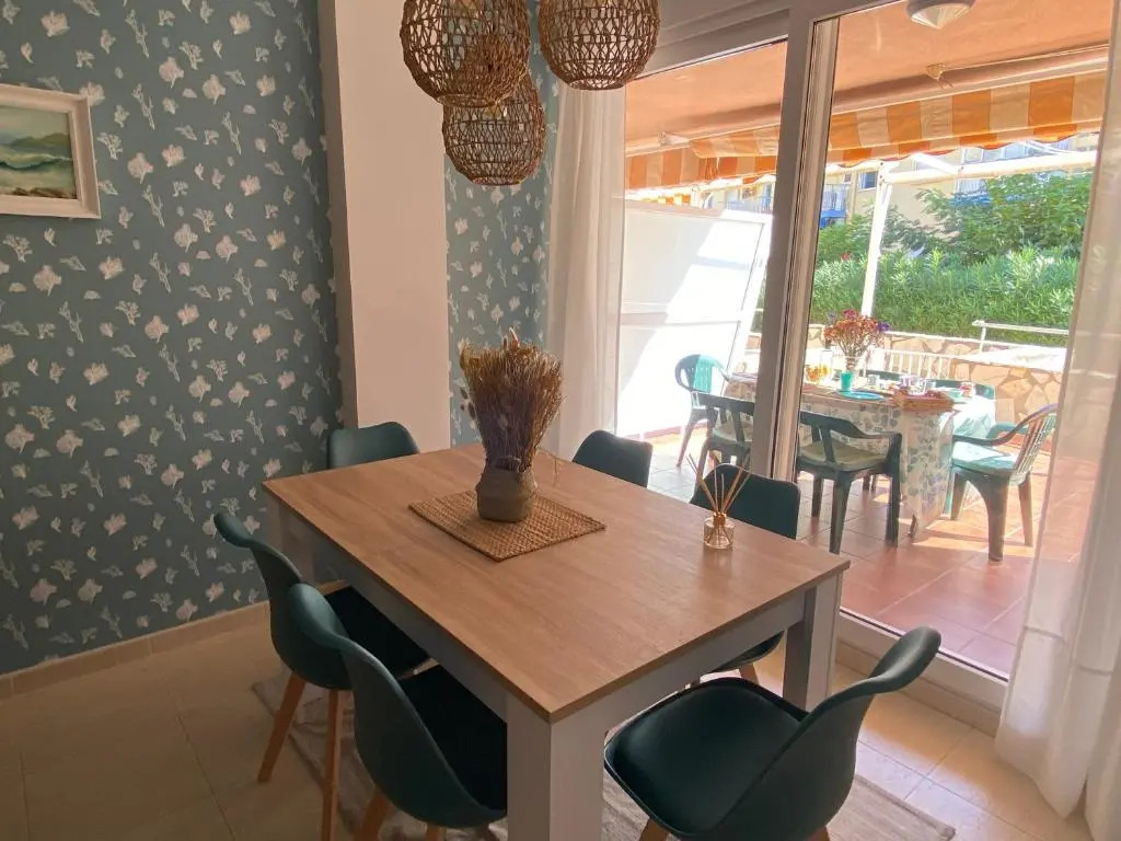1ªLínea-50m de playa-210m2 utiles-BBQ privada-Vistas al mar-3 terrazas