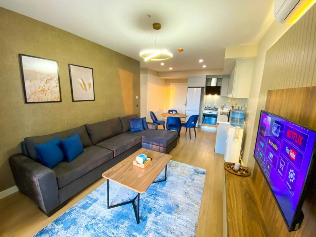 Modern 1+1 Apartment (with terrace) - Core Living