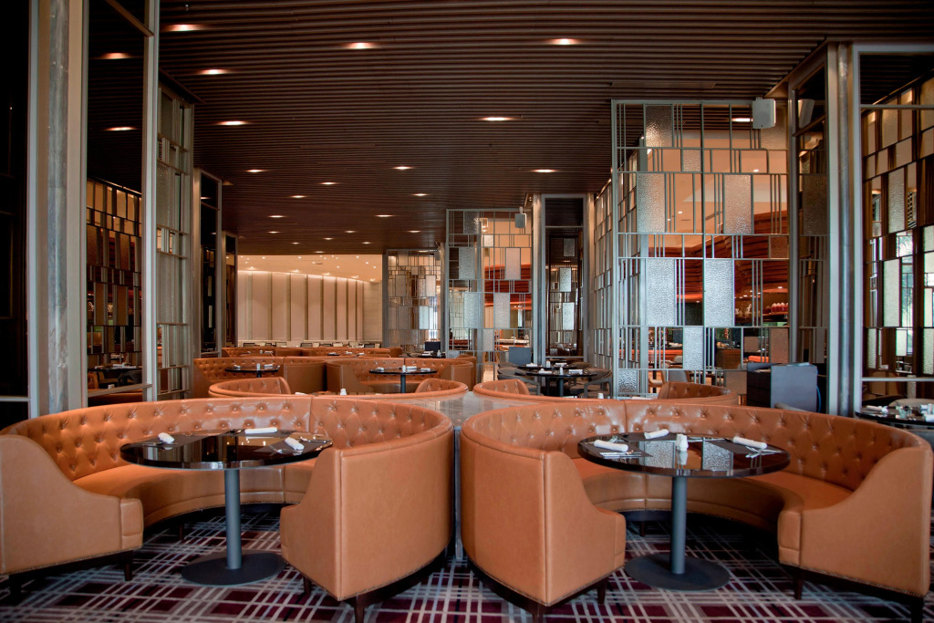 The Ritz-Carlton Jakarta, Mega Kuningan