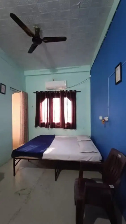 Goroomgo Shree Ram Kuti Homestay Ujjain