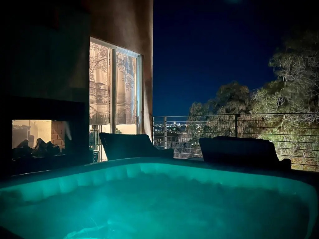 "tokyo Ryokan Home in Hidden Dessert Oasis"