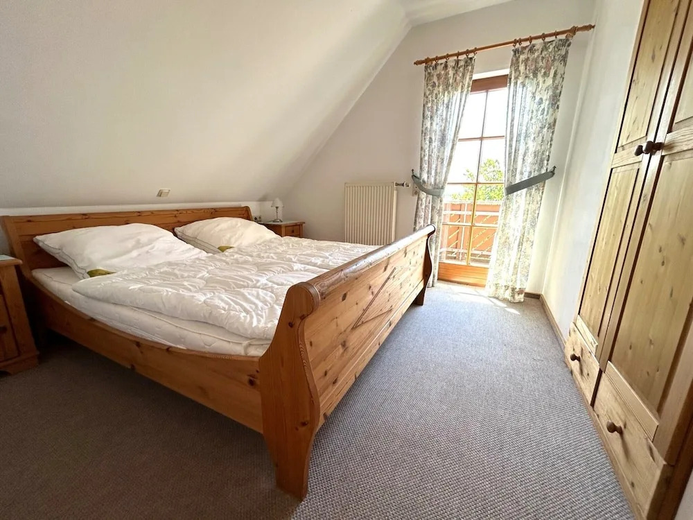 Holiday home in the Knüllgebirge with balcony