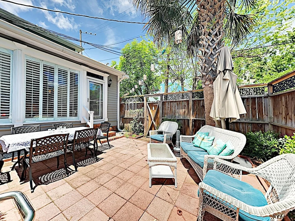 Classic Charmer W/ Luxe Interior - Amazing Locale! 2 Bedroom Home