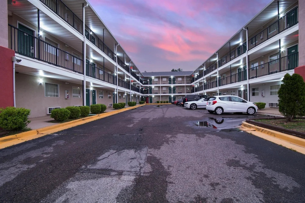Studio 6 Extended Stay - Augusta, GA - Fort Gordon