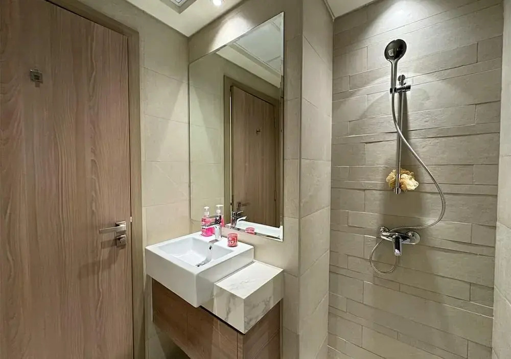 Spacious 3BR in Azizi Riviera by Bespoke