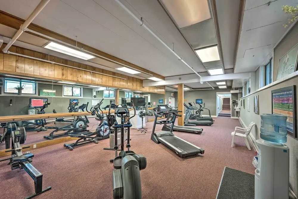 Loon Mountain Townhome w/ Pool + Slope Views!