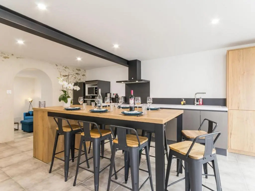 Maison calme, rénovée, proche Clisson - 3 chambres, terrasses, jardin, pétanque, stationnement privé - FR-1-306-1208