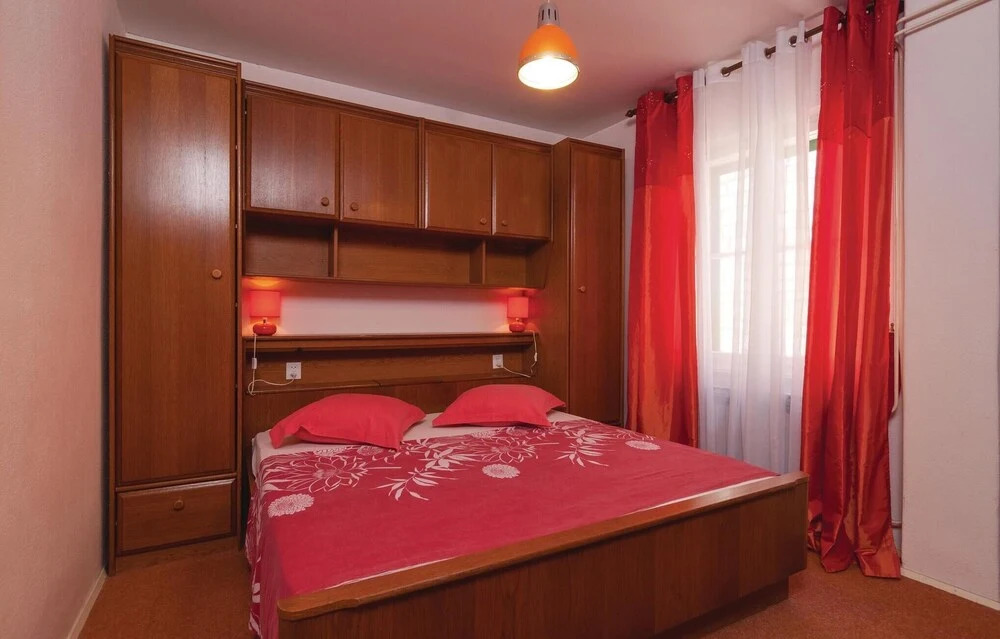 Beautiful Apartment in Povlja With 2 Bedrooms and Wifi