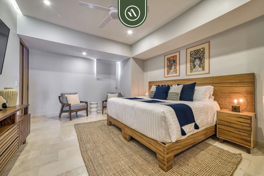 Amazing Oceanfront 1BR Condo - Rooftop Pool