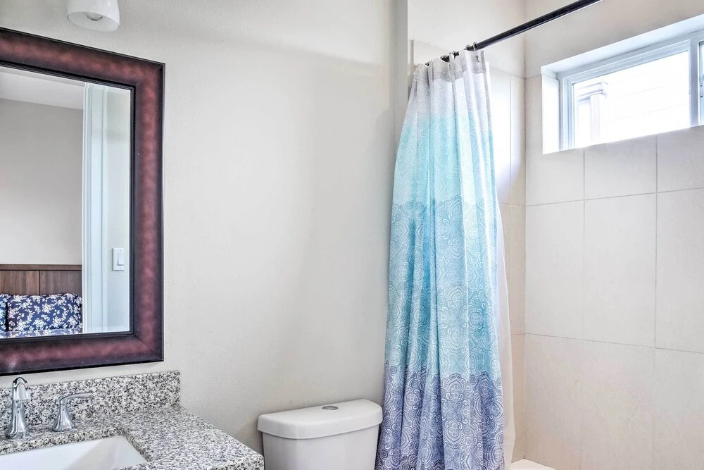 Pet-friendly Houston Townhome, 6 Mi to Dtwn!