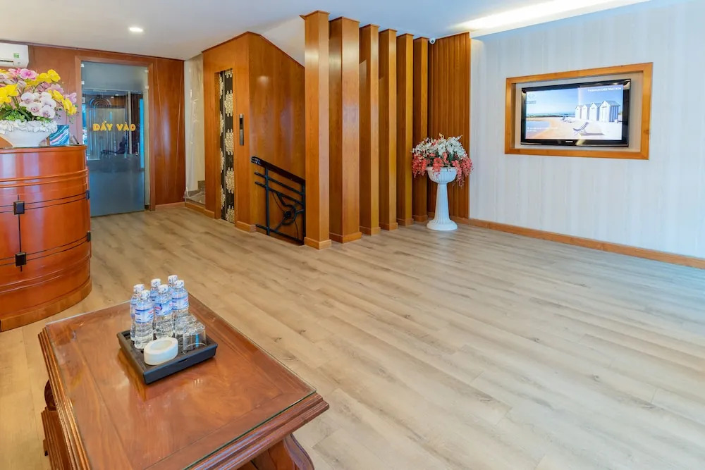 Hotel Nhu Y 2