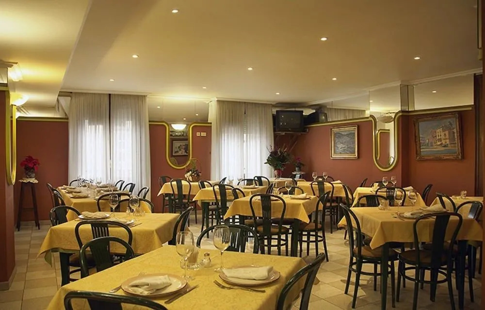 Hostal Adela