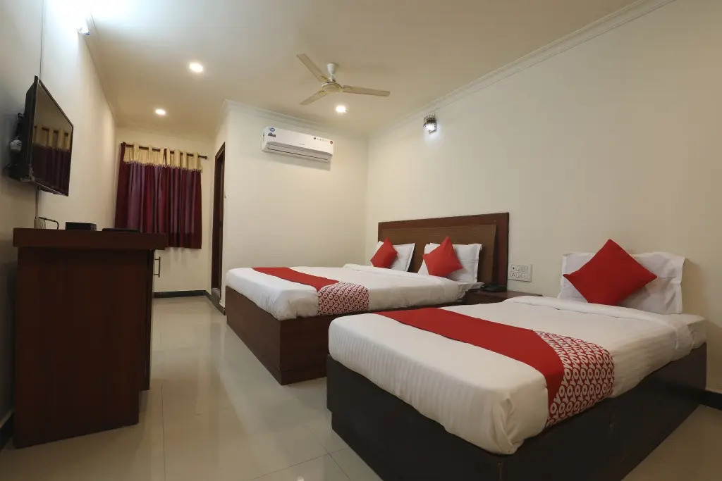 Hotel Inaya By OYO Rooms