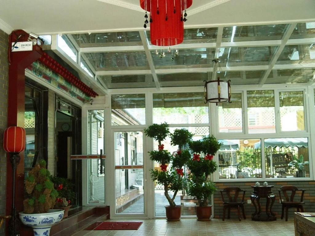 Hutong Inn