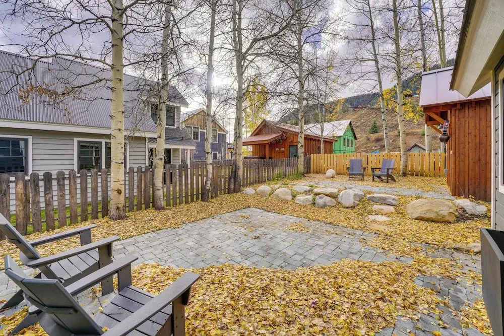 Inviting & Renovated Home in Crested Butte