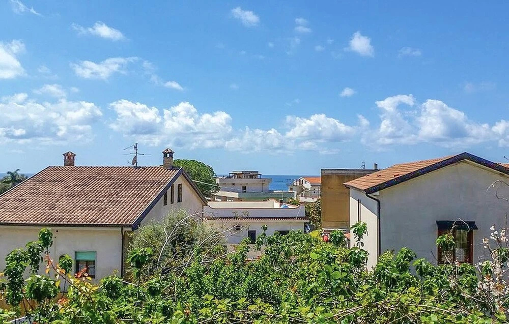 Apartment With one Bedroom in Santa Maria di Castellabate, With Wonderful sea View, Enclosed Garden and Wifi - Near the Beach