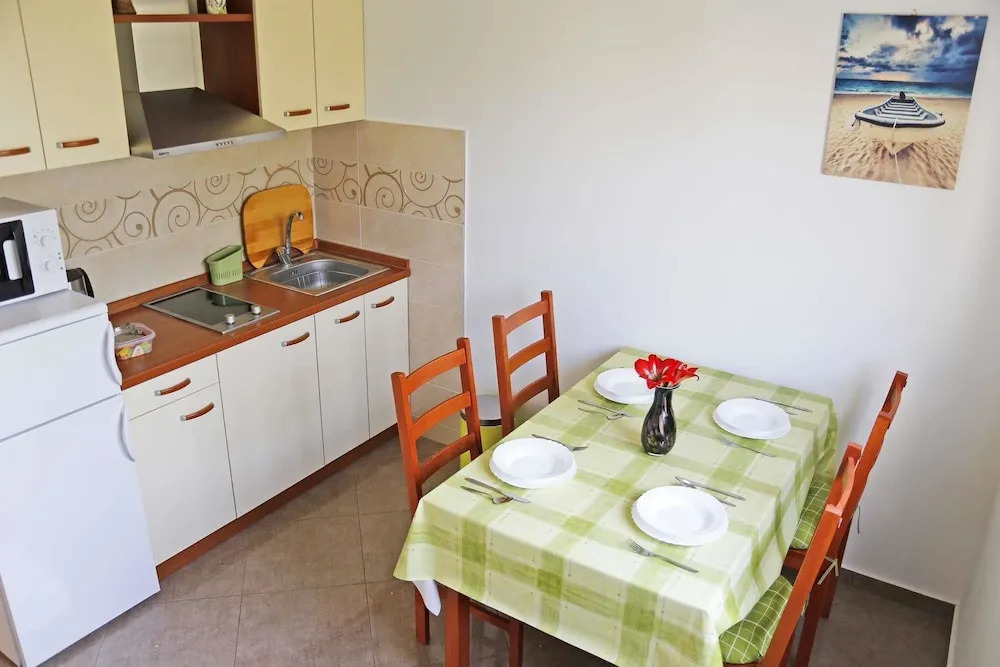 Apartments Mijić 743