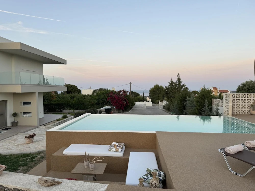 Home21-elegant Spacious Villa-5 min From the Beach