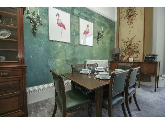 Regency Apartment