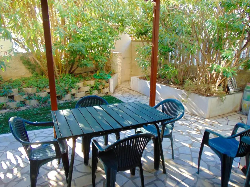 M225 - Marcelli, nuovo monolocale con giardino
