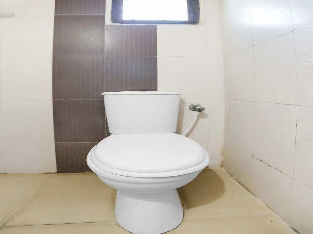 OYO 14178 Hotel Sea City