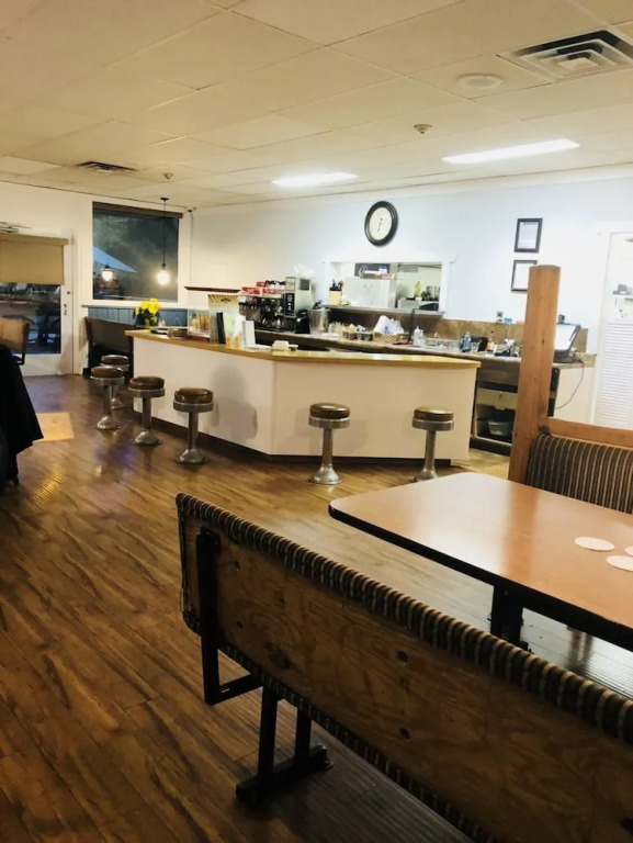 Motel 6 Merritt, BC