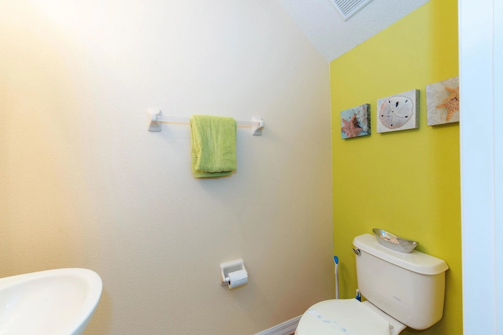 Cozy Family Friendly Pool Home With Game Room 5 Bedroom Home by RedAwning