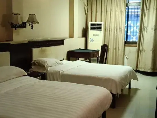 Yinhe Hotel