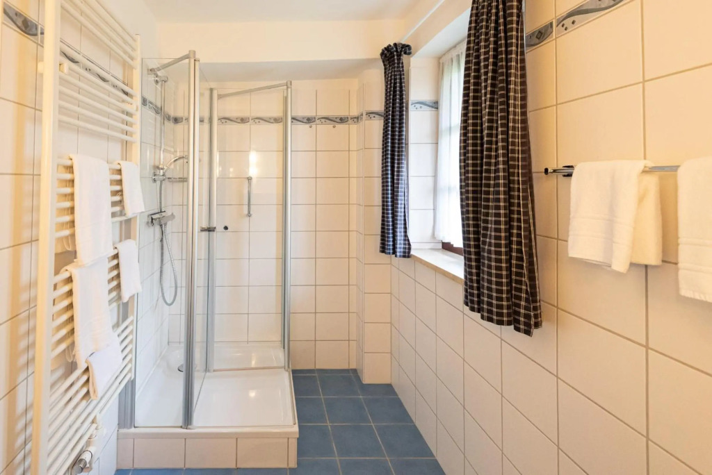 Haus Mittelstr Whg 2 EG rechts